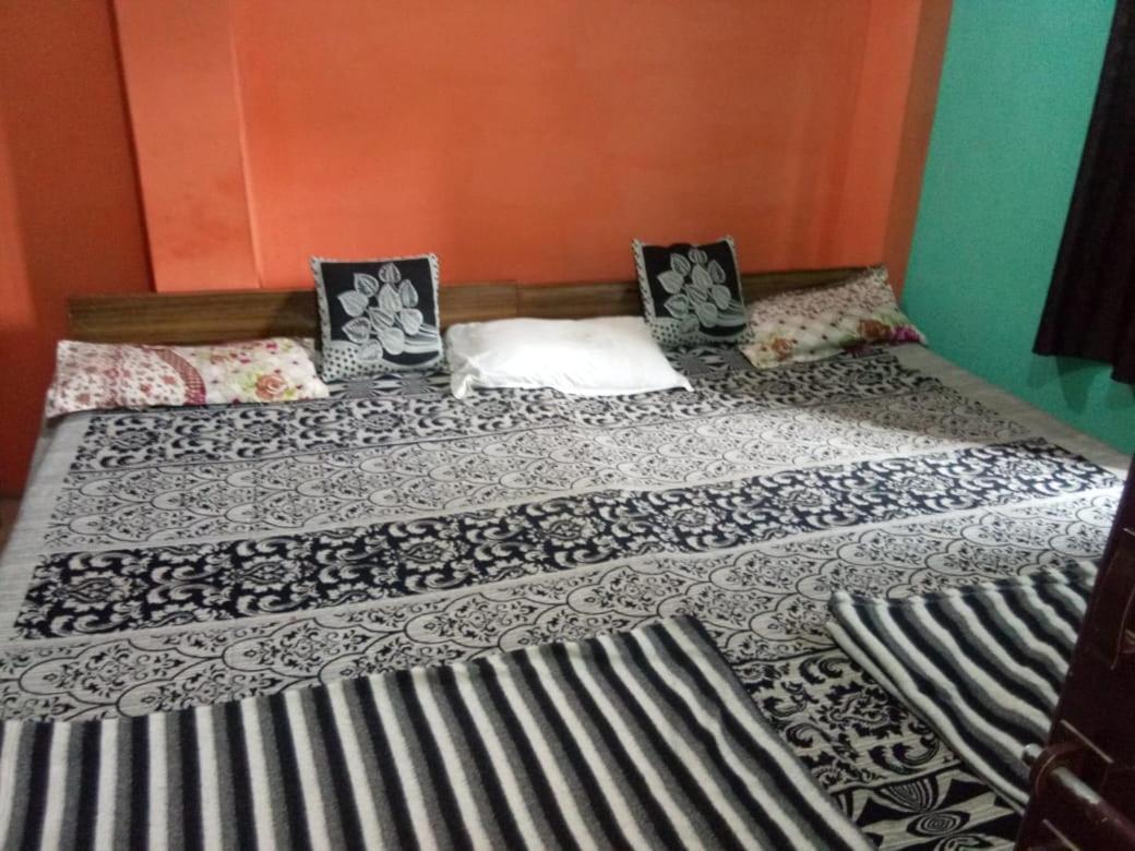 Maa Vaishno Guest House Varanasi Exterior foto